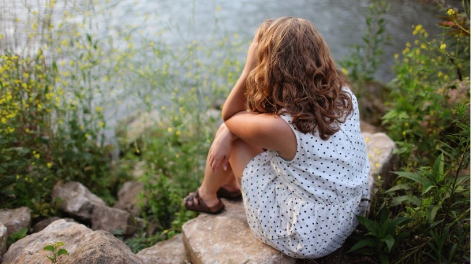 Mengatasi Rasa Kesepian Di Tengah Keramaian